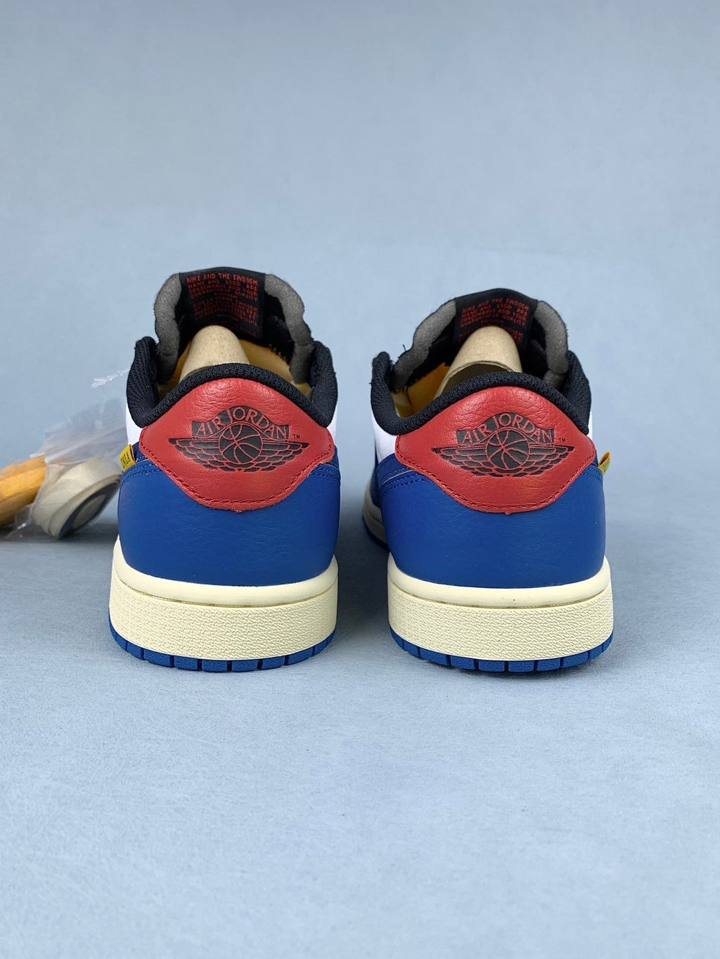Air Jordan 1 Low un Color-blocked Blue Unisex Sneakers HQ6998-146